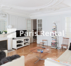 Living room - 
    8th district
  Saint Augustin, Paris 75008
